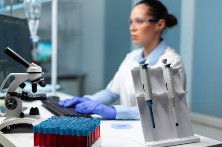 ANÁLISES CLÍNICAS E DIAGNÓSTICO LABORATORIAL